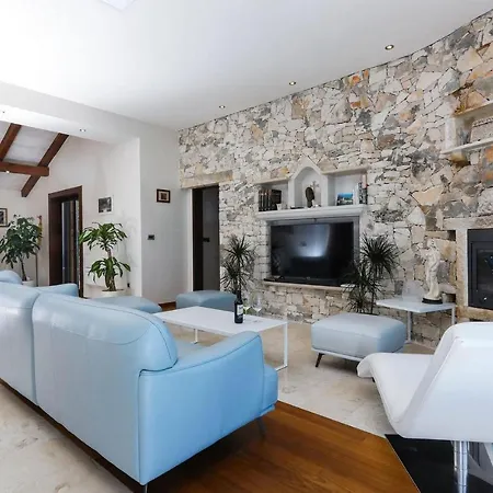 Hills Estate * Dol (Brac)