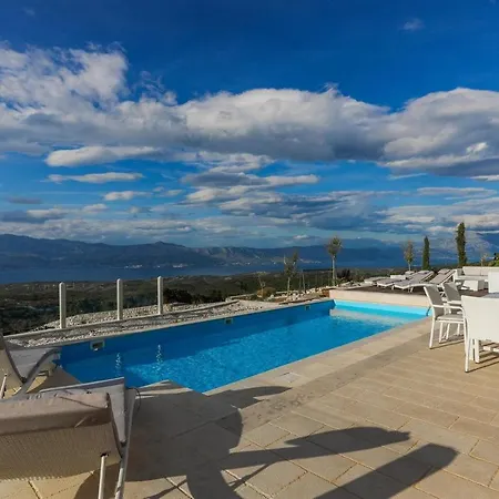 Hills Estate Сasa de vacaciones *